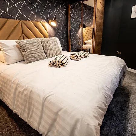 Vip - 2 Bedroom Grade 2 Luxury Industrial House With Log Burning Fire & Electric Blinds In The Heart Of The Jq Dom wakacyjny *
