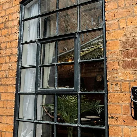 Vip - 2 Bedroom Grade 2 Luxury Industrial House With Log Burning Fire & Electric Blinds In The Heart Of The Jq Birmingham